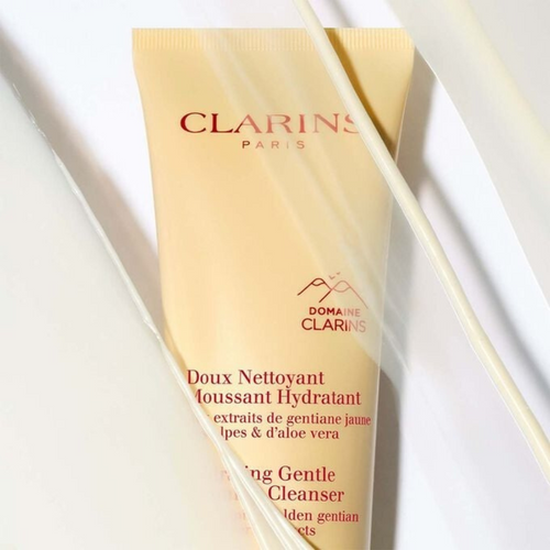 HYDRATING GENTLE FOAMING CLEANSER