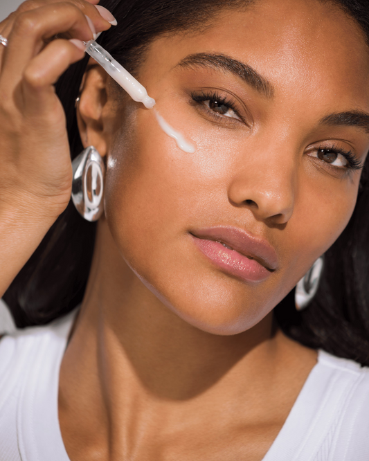MOISTURE SURGE™ ACTIVE GLOW SERUM