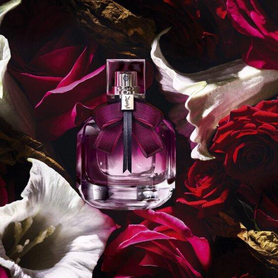 MON PARIS INTENSEMENT – Exclusive Lines